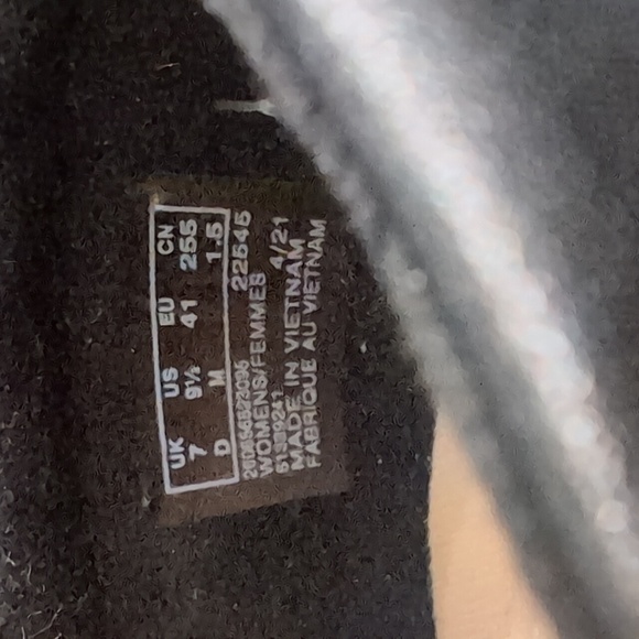 Collection By Clarks Womans Black Braidshoe Loafer Slip-on Shoes,Size 9.5 M. - Picture 9 of 9